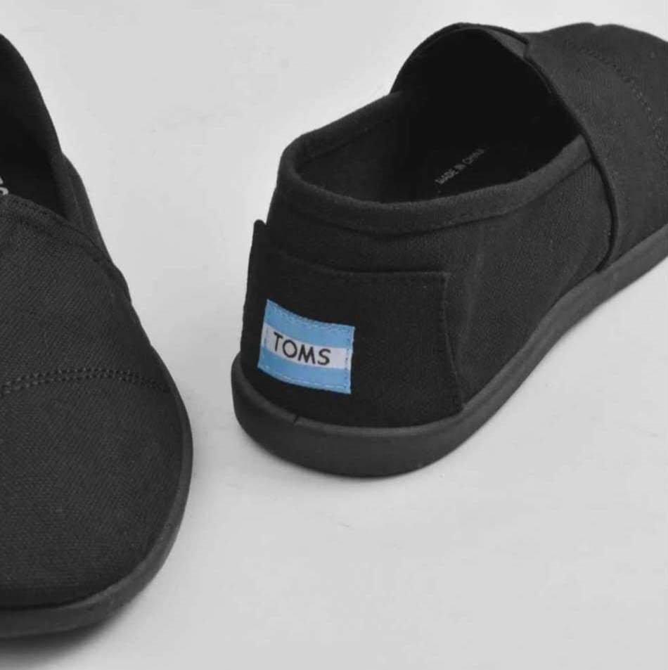 TOMS UNISEX SYANNO BLACK CANVAS SHOES
